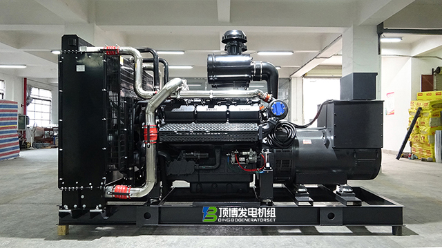 數(shù)字基建新里程碑：南通至行攜手廣西頂博，以823kW柴油發(fā)電機(jī)組打造圖木舒克大數(shù)據(jù)產(chǎn)業(yè)園“電力心臟”