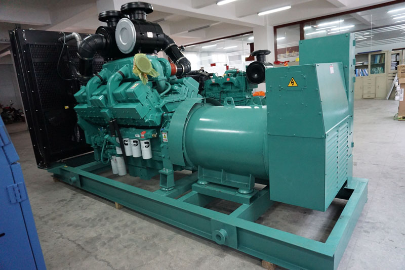 200KW康明斯 上?？破蛛姍C(jī) 眾智控制器